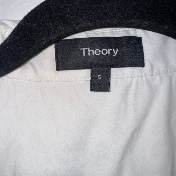 White Sleeveless Spread Collar Button Down Blouse - Picture 3 of 8